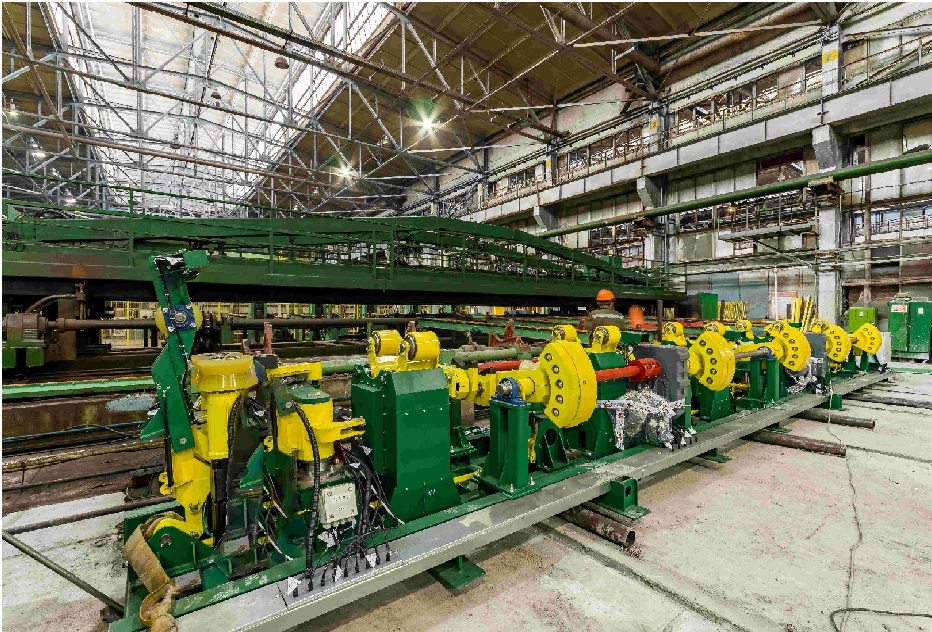 Транспортная система станков для обработки труб с комплексом маркировки и измерения длины